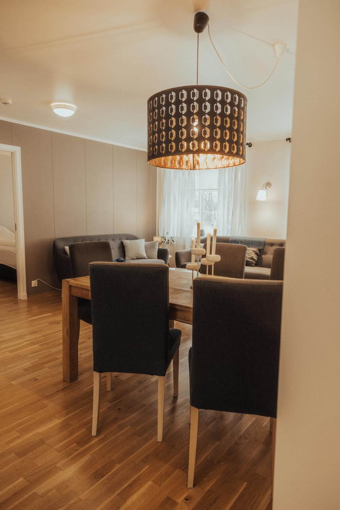 Gamli Skólinn Húsavík Exteriör bild